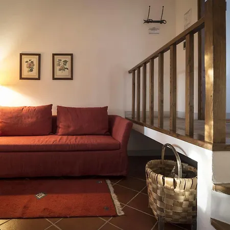 Collelungo Country house
